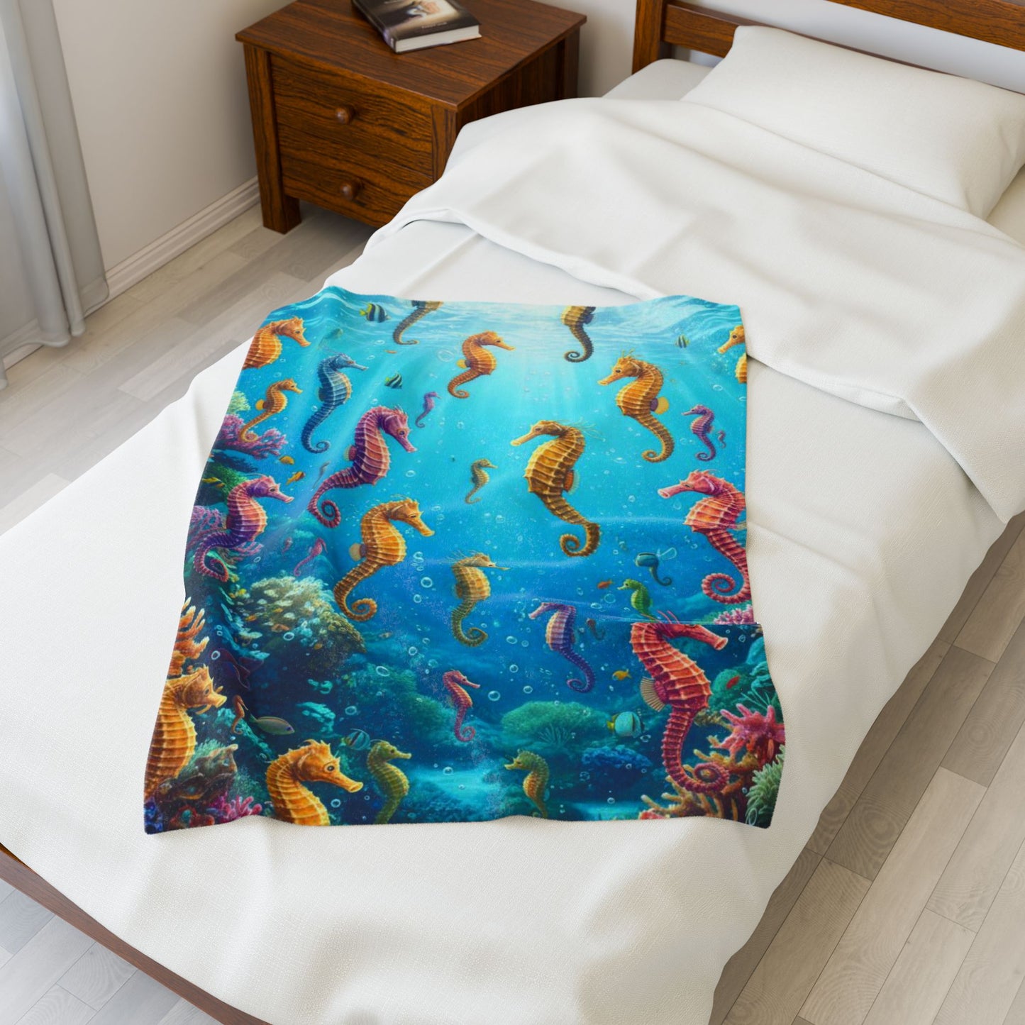 Velveteen Plush Blanket - Cozy Seahorse Design